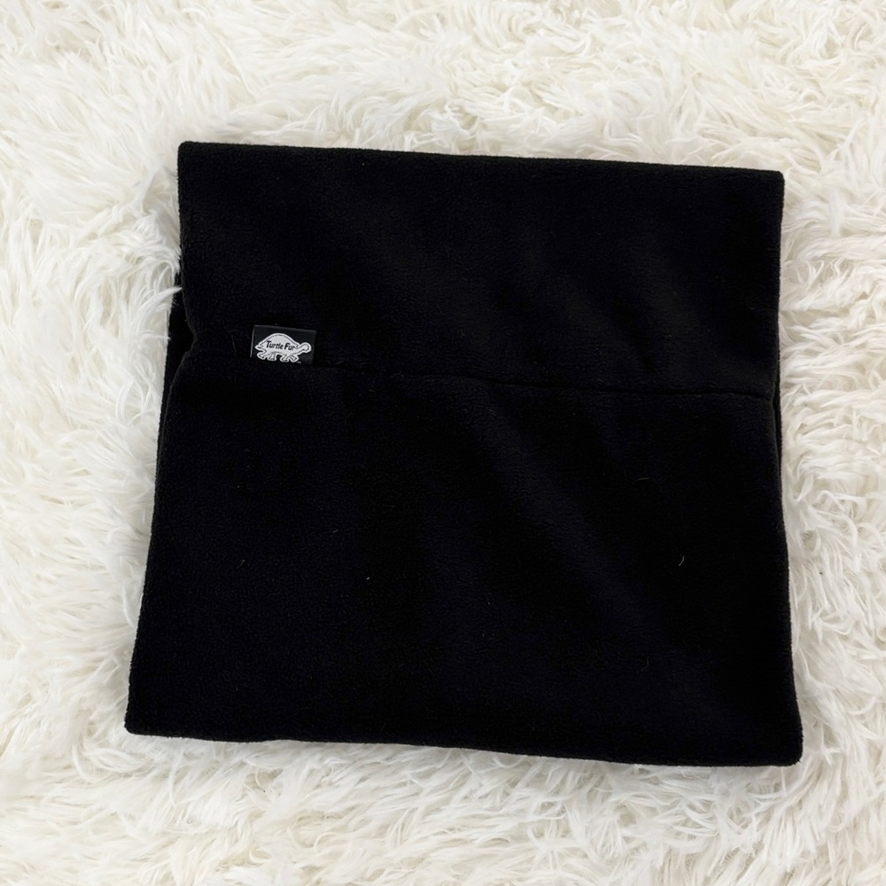 NWOT Turtle Fur fleece neck warmer